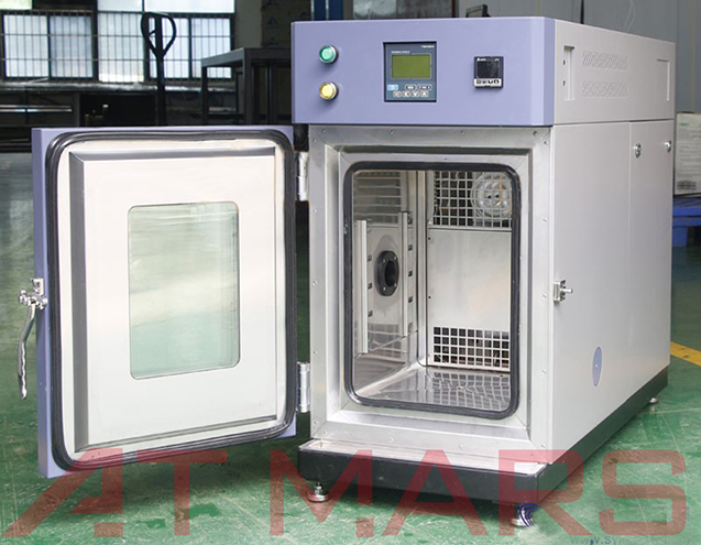 高低溫濕熱試驗箱在使用中為什么會產(chǎn)生水霧？(圖1)